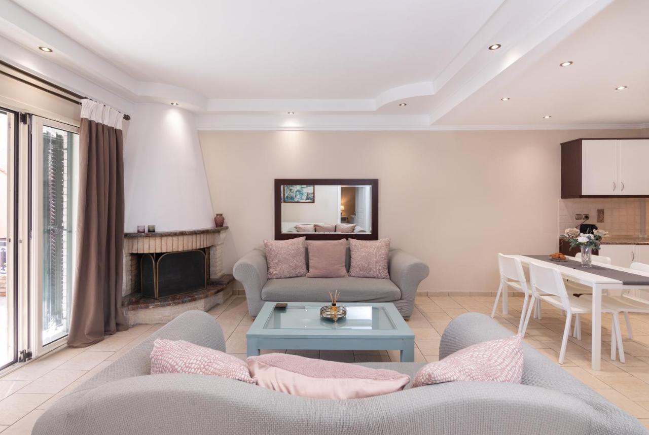Chora House