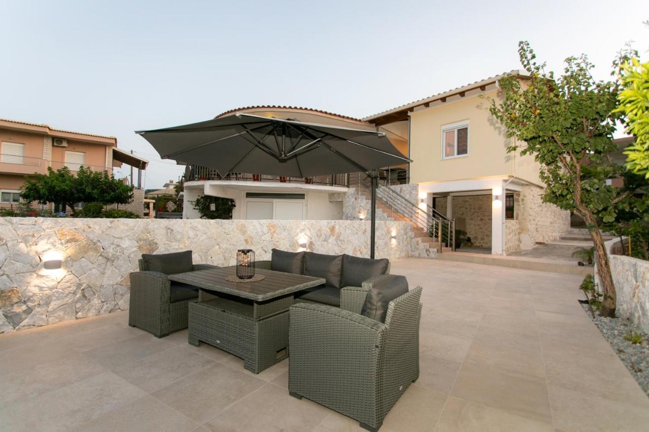 Akrolithia Guest House