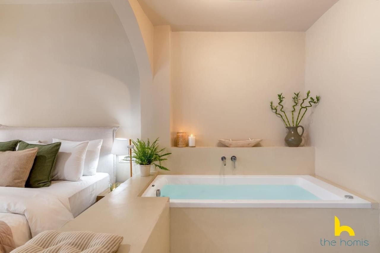Romantic Luxury Hideaway Near Acropolis With Jacuzzi