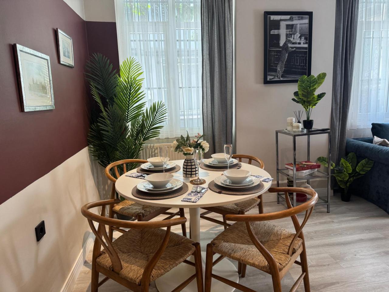 Stylish Apartment 3 Min To Metro