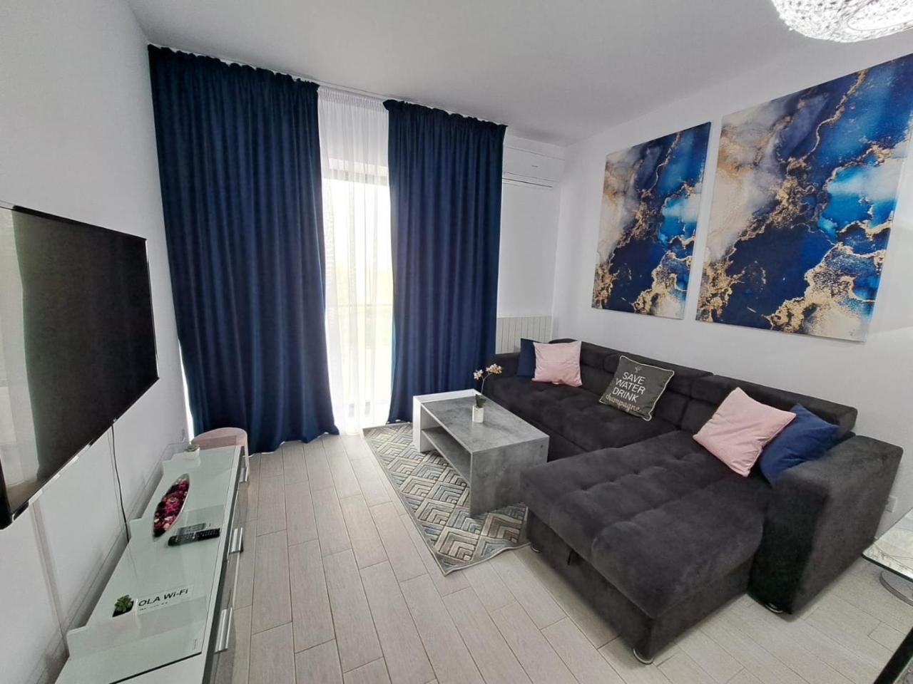M & A Apartament Mamaianord