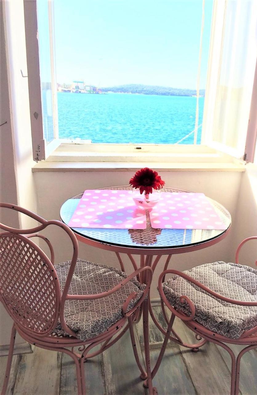 Main Square Apartments With Sea View