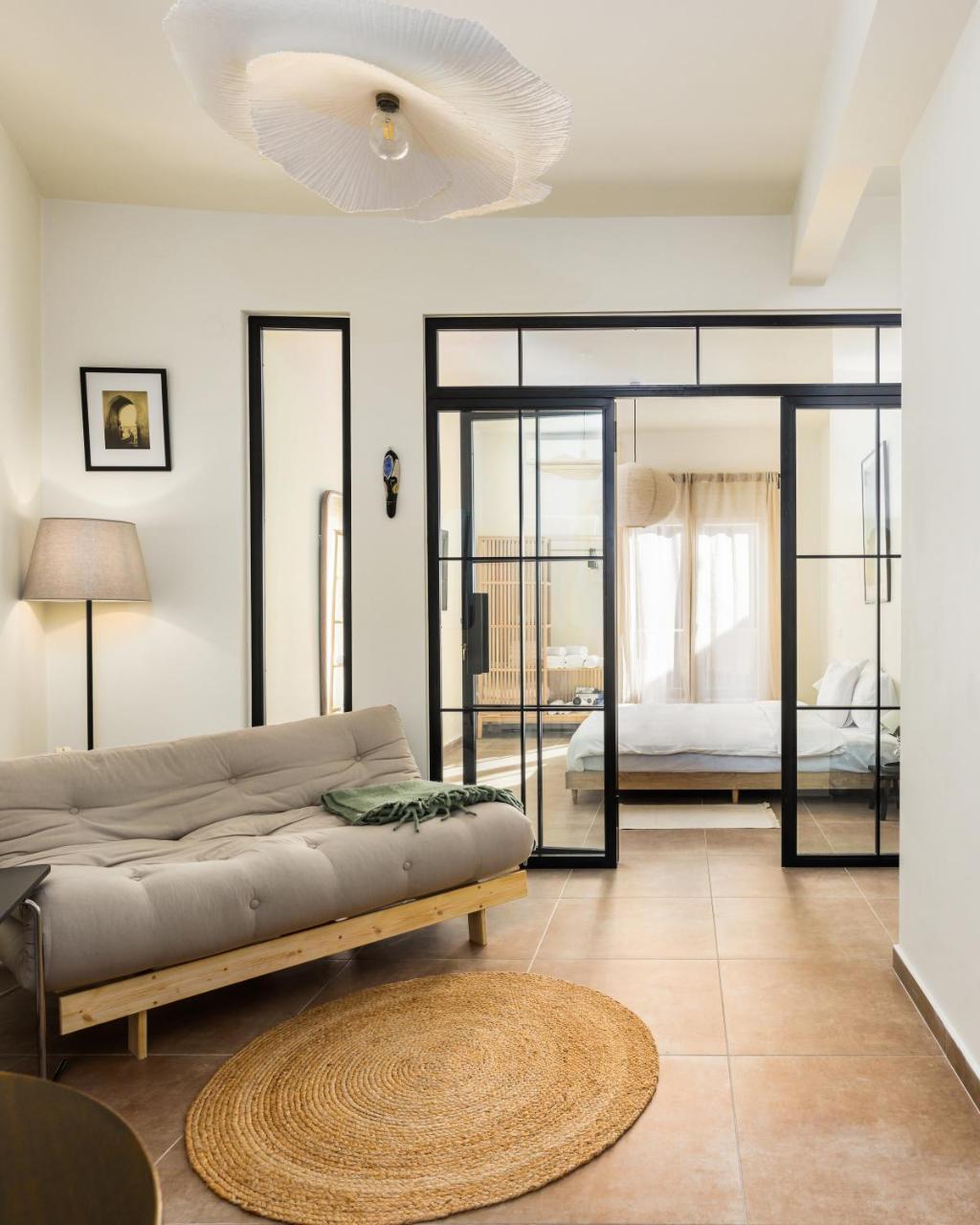 Japandi Style Flat In Thessaloniki City Center