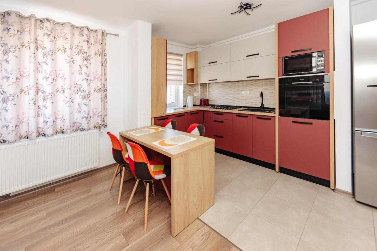 Dameli Apartments