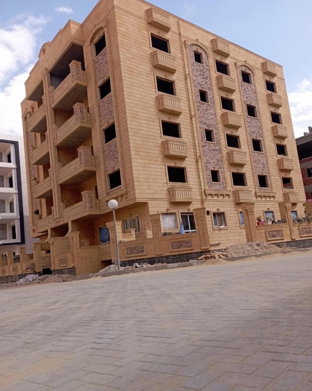 Canarya Compound