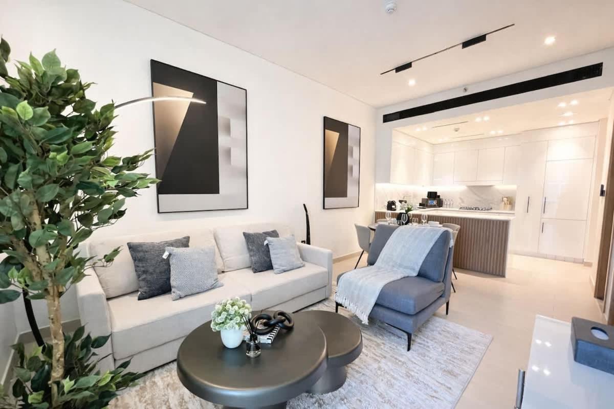 Refined Luxury 1br Binghatti Azure