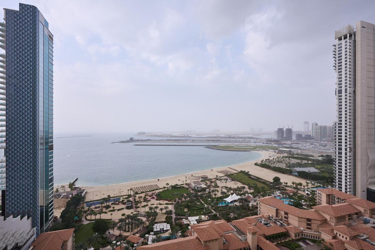 Jbr 2br with Iconic Palm Views Sadaf 6 Luxury