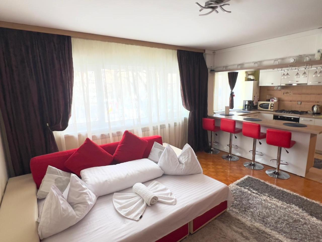 Palace Square Apartment With Self Checkin