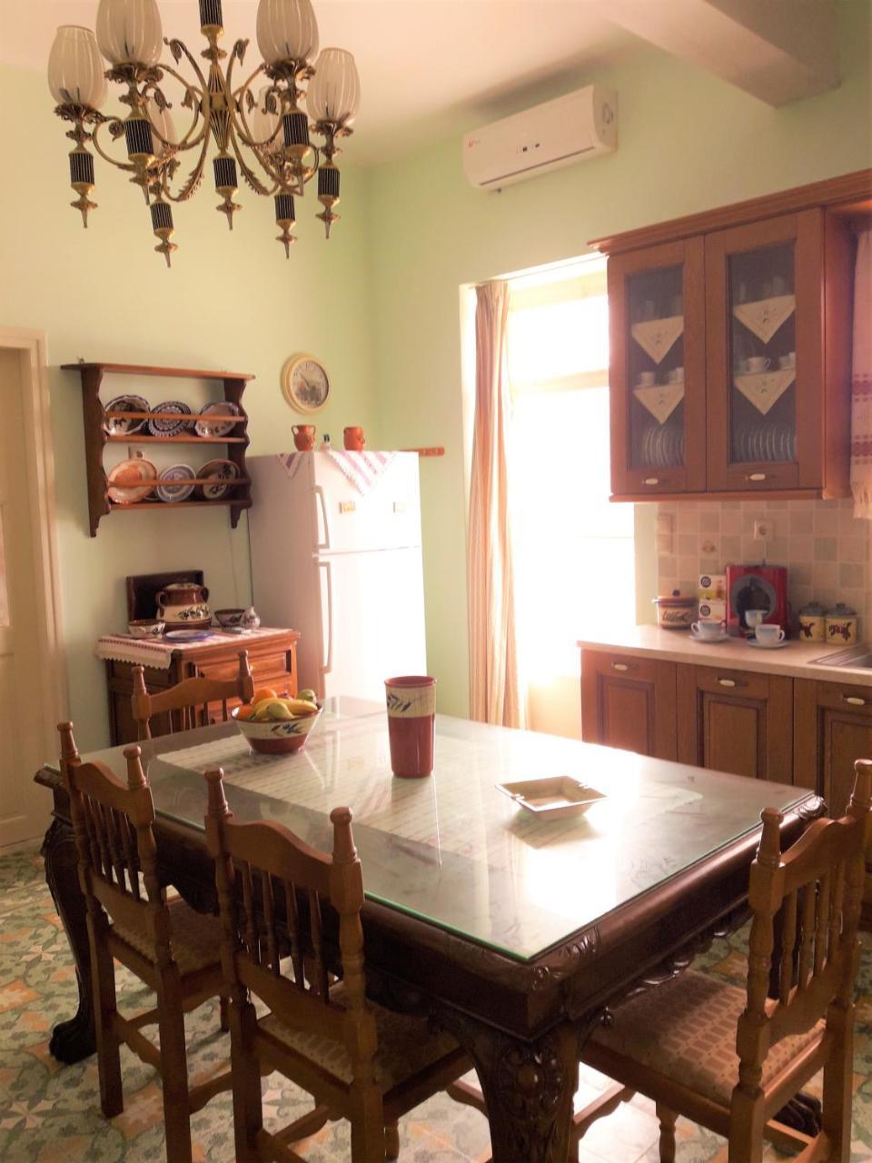 Rosabella Home