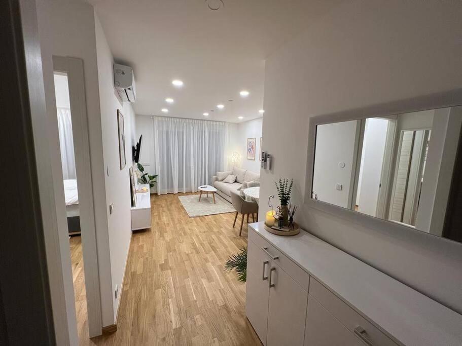 Apartment Borovje-river View
