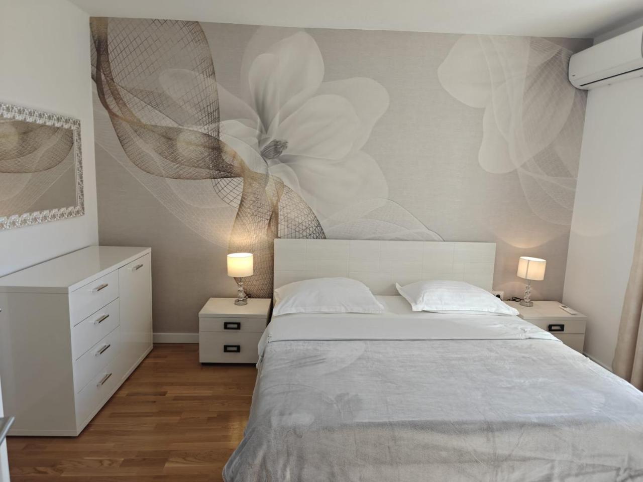 Apartment D & M1