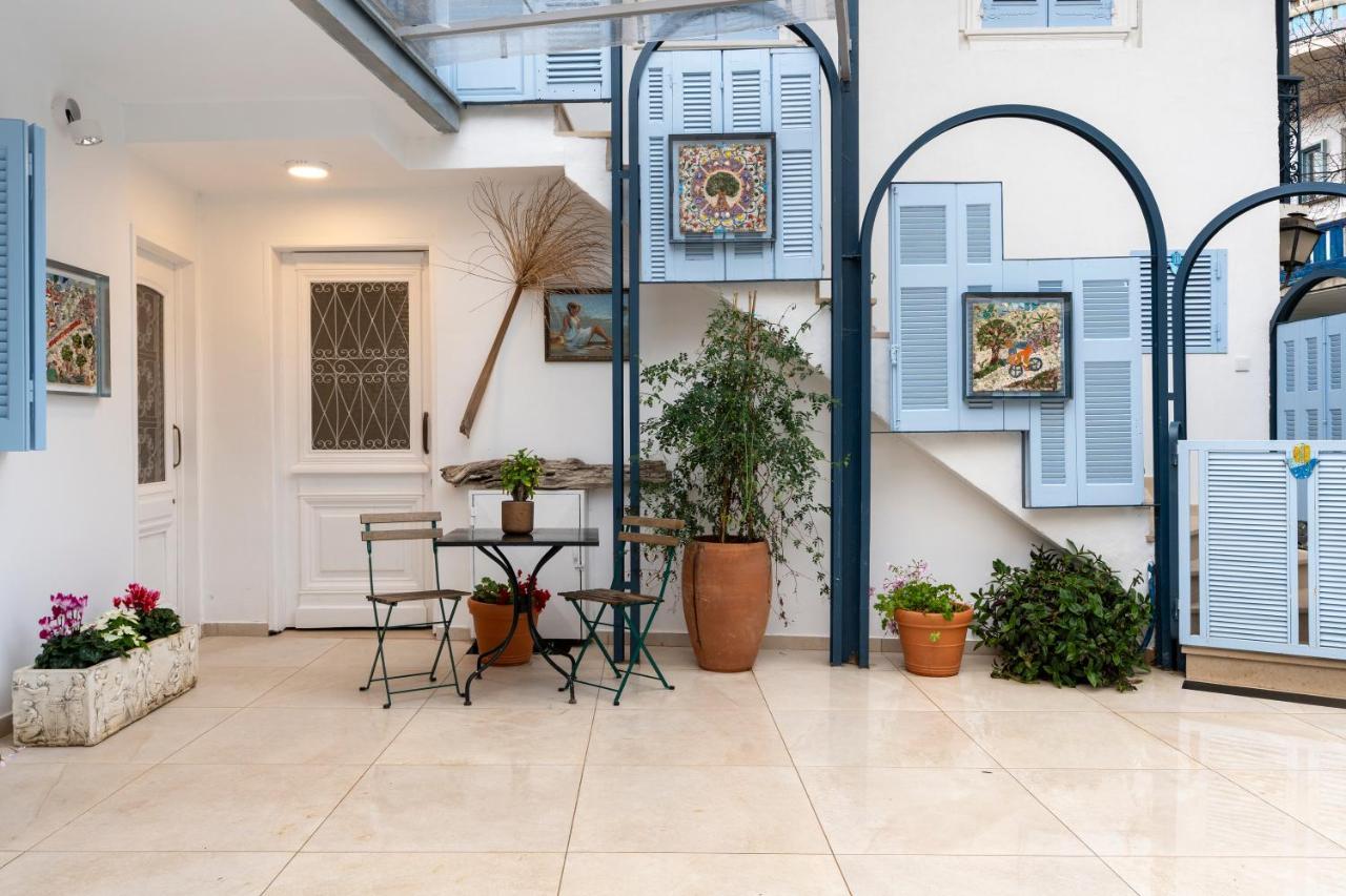 Ziv Boutique Apartments Town Square Iii