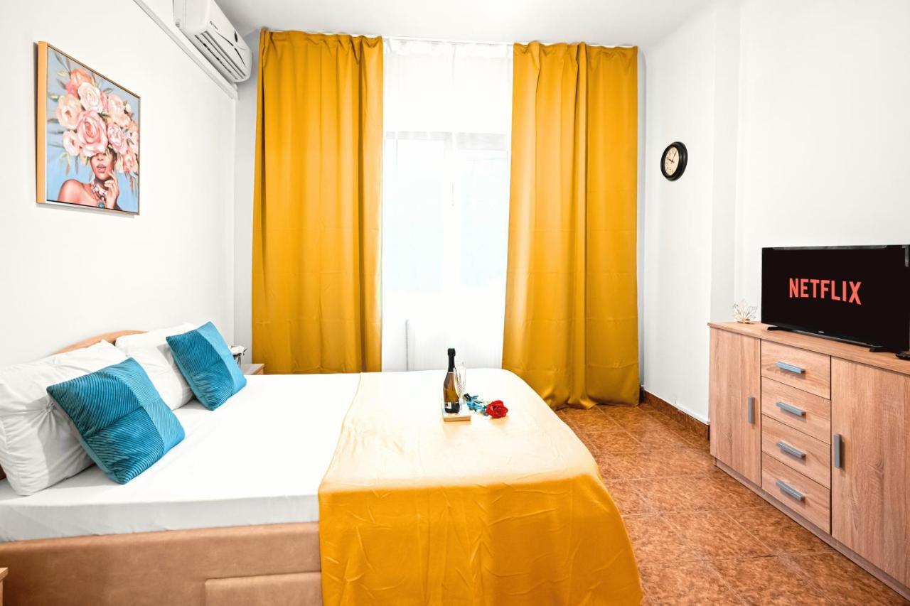 Stepup Apartment, Old Town Bucharest, City Center, Classic Escape
