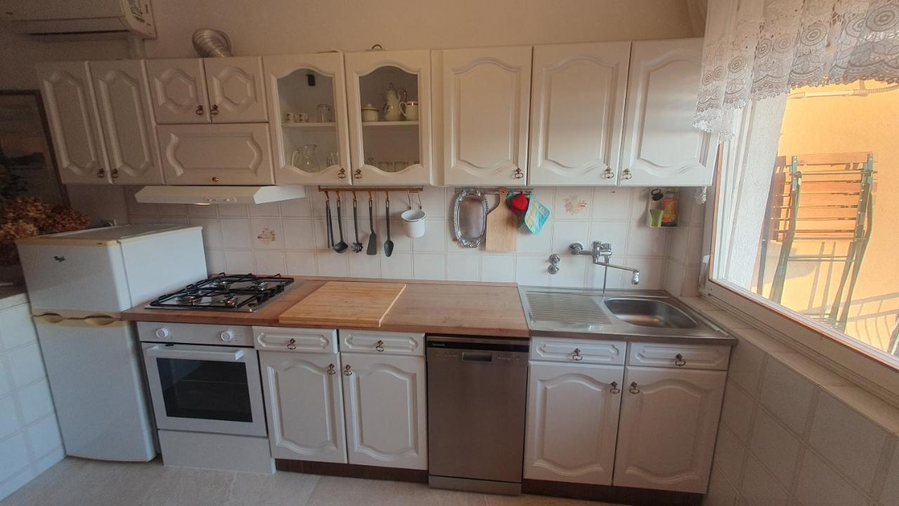 Apartments & Rooms Orhidea