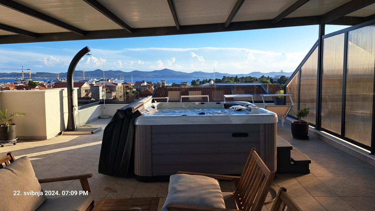 Apartment Bruno Luxury Penthouse With Jacuzzi