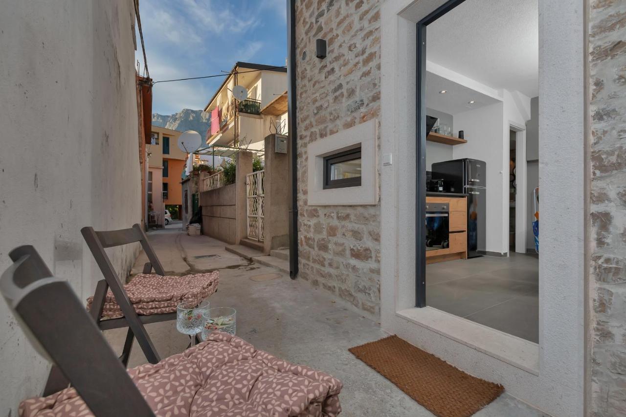 Romantic Stone House/city Center/beach!