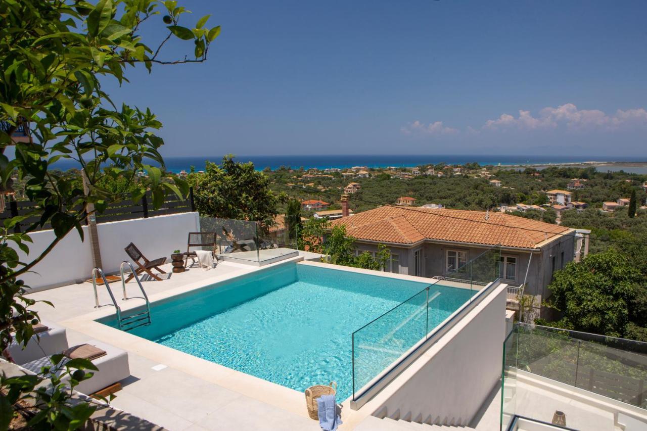 Villa Dimitris The House & The Suite