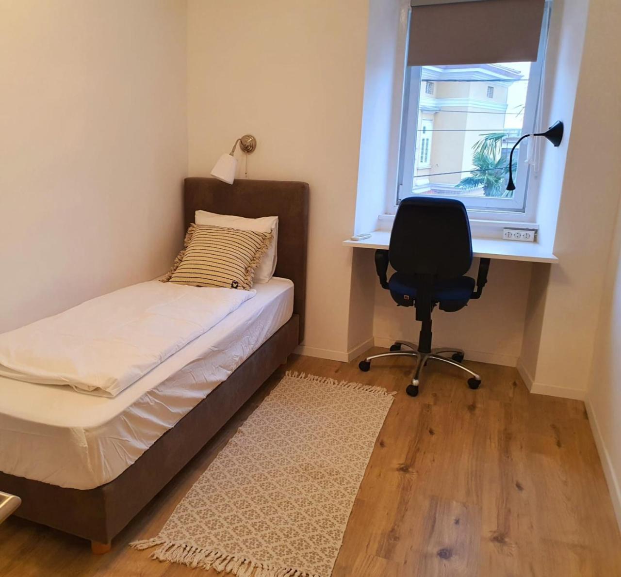 Nice 2 Bedroom Apartment Near City Center