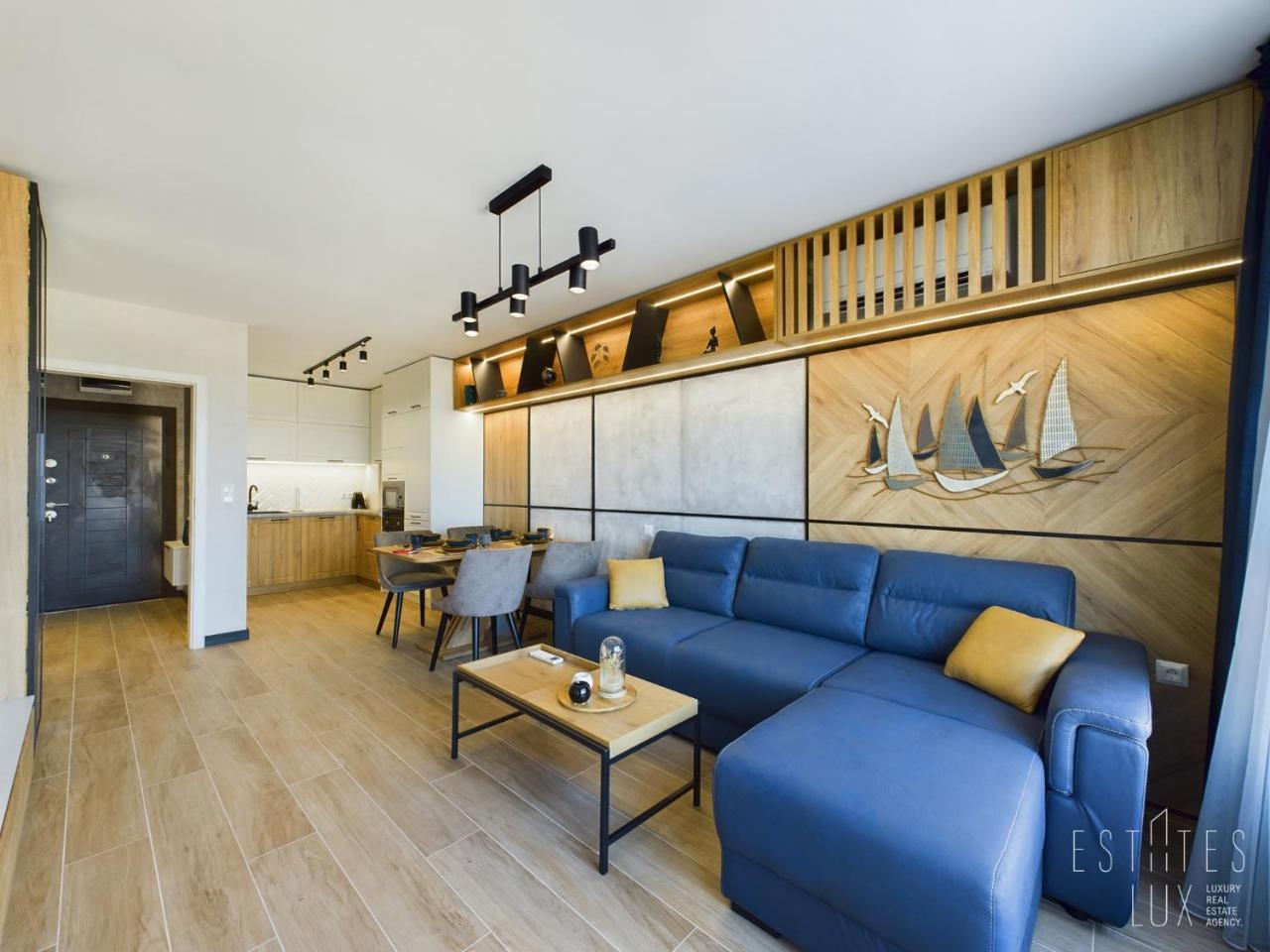 Camellia Apartment