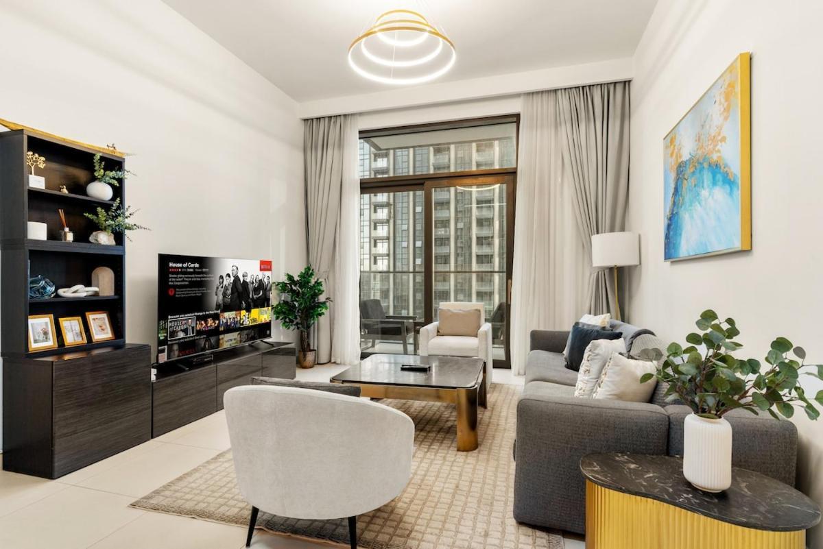 First Class 3br Near Burj Khalifa & Dubai Mall