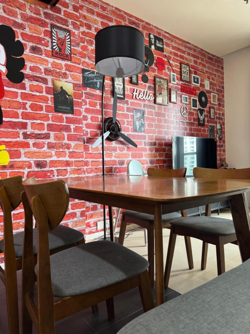 Luxury 2br Arcoris Mont Kiara 6 Pax Netflix Spacious