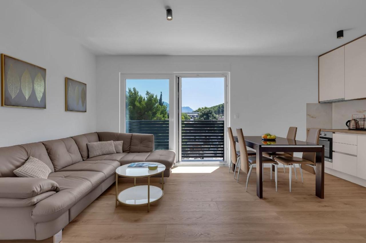 Dei Apartment