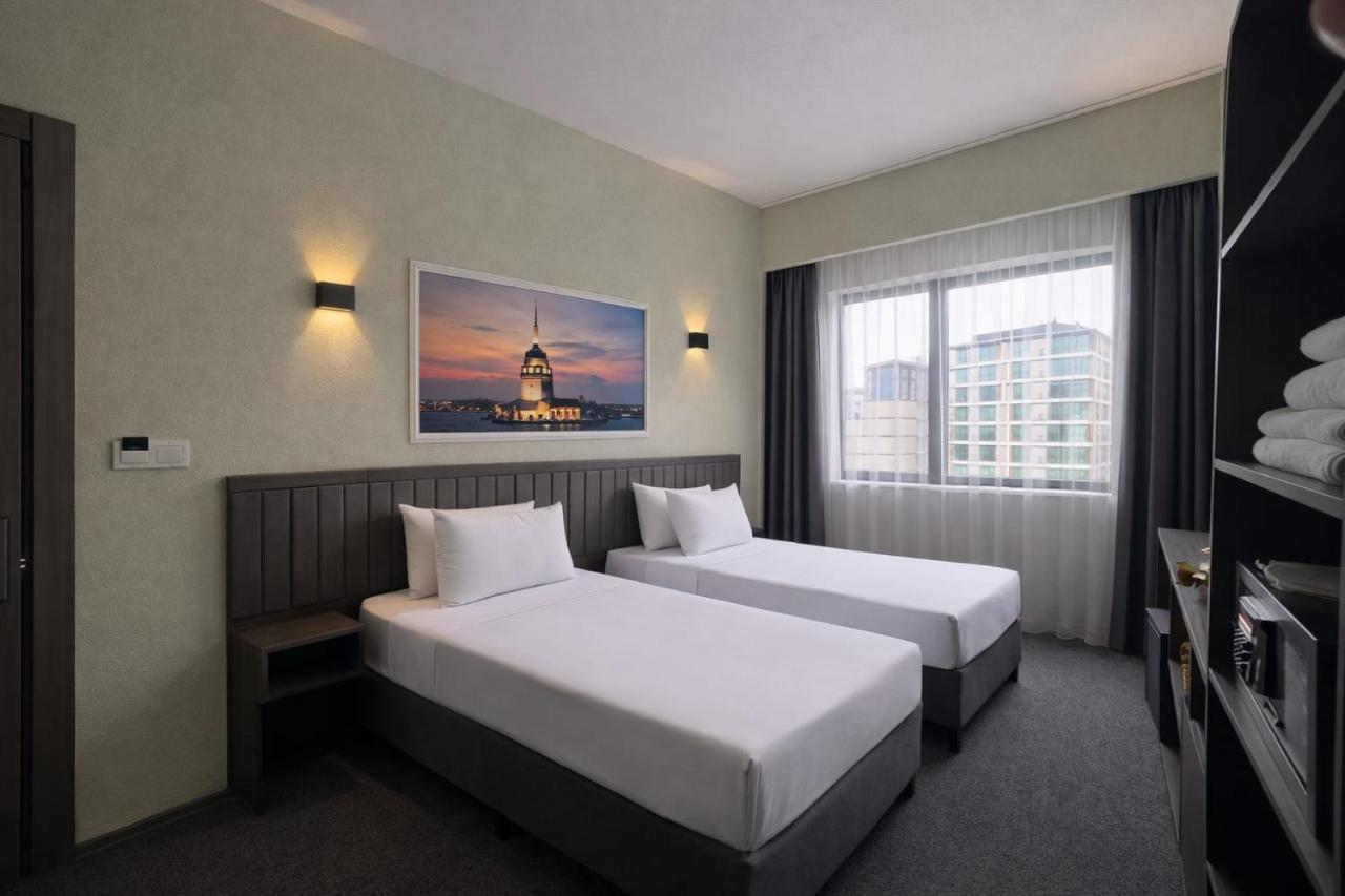 Mays by Rich Hotel
