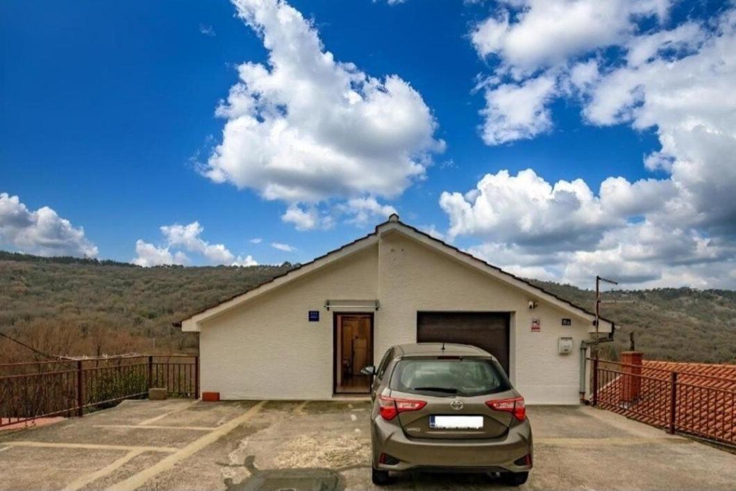 Apartments With Parking Space Rijeka 24933