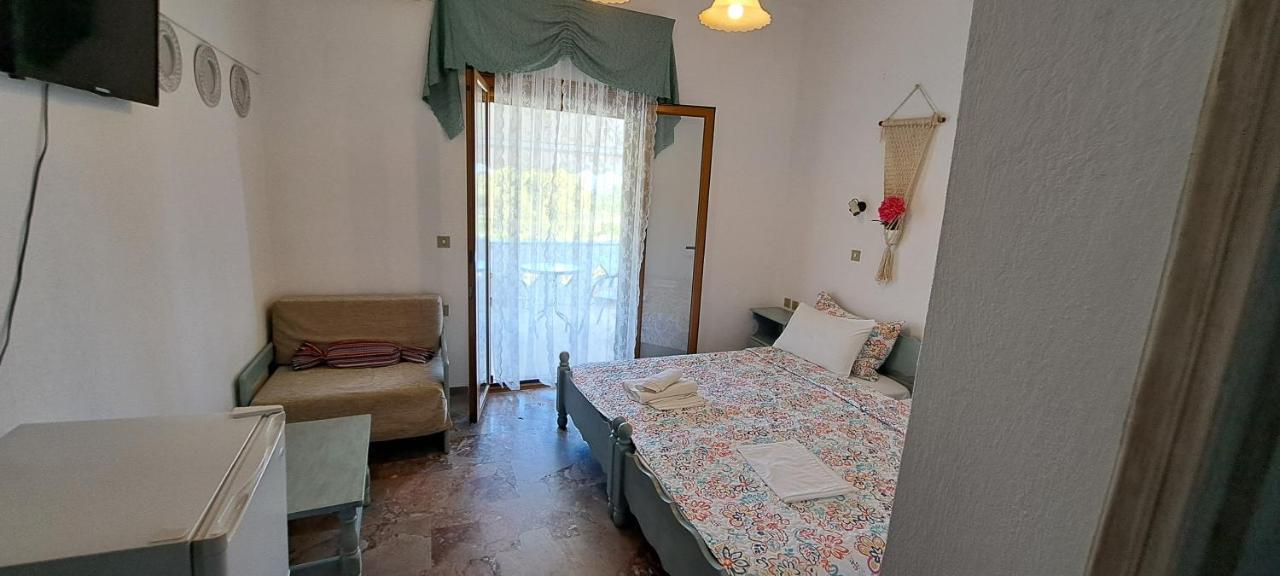 Roptro Rooms