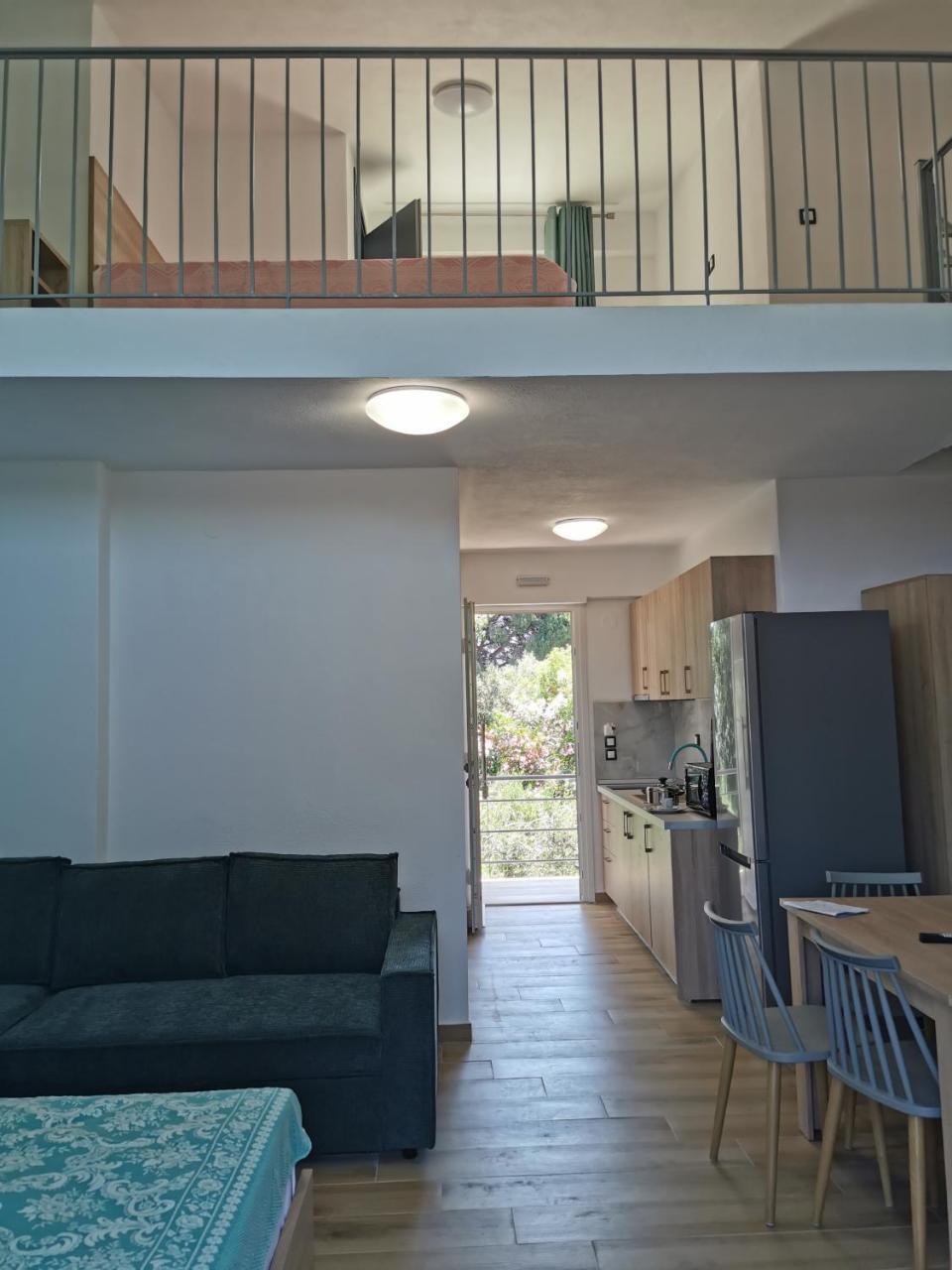 Irinishouse 5