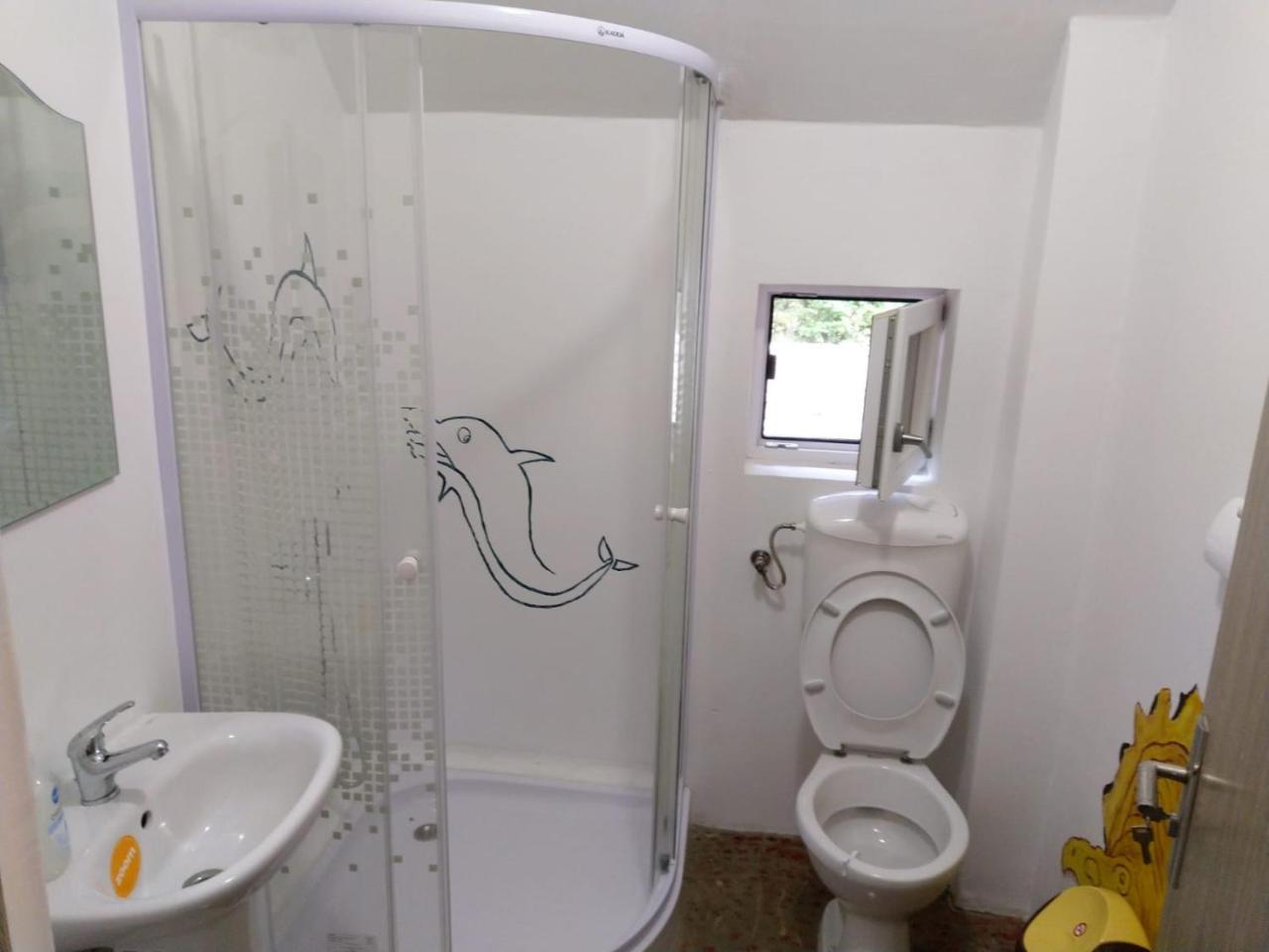 Casa Milos Si Fiul