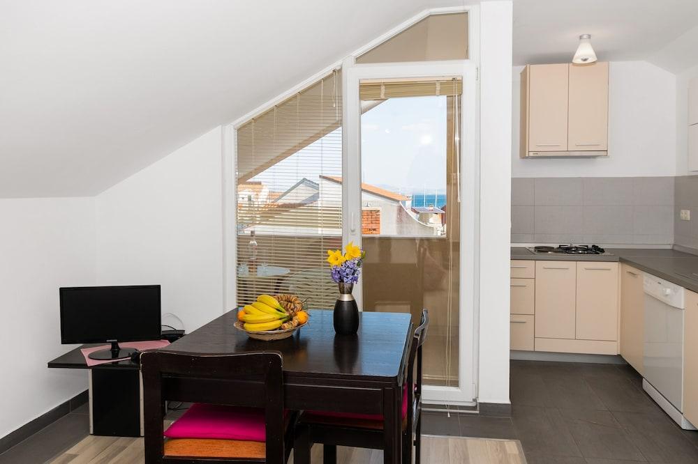 Apartment Lena City Center Near Beach