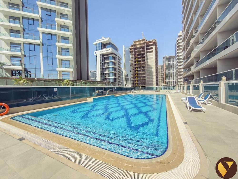 Vogue | Elite Business Bay Close To Downtown Dubai Mall