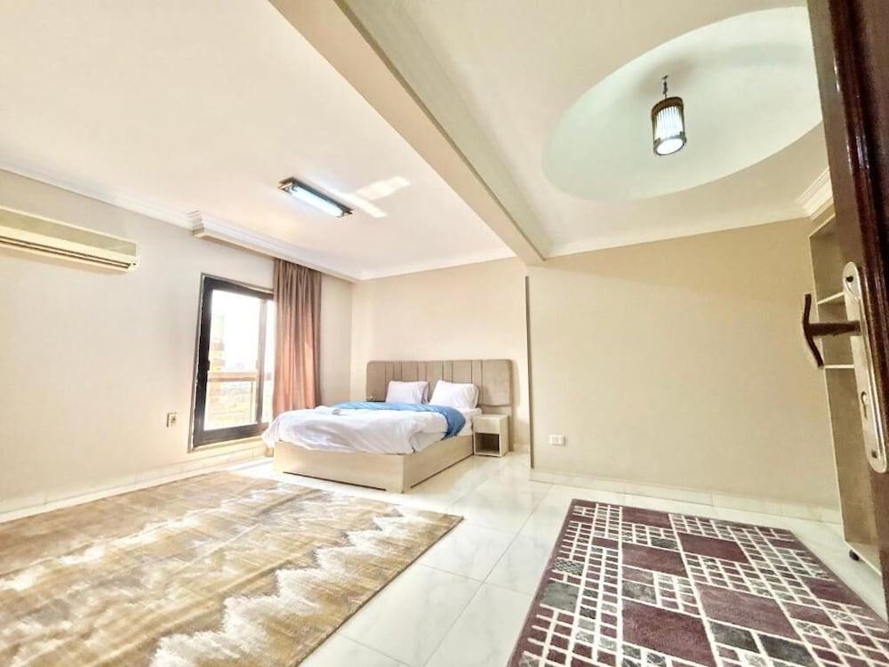 Elite Apartments in Mohandseen-Families