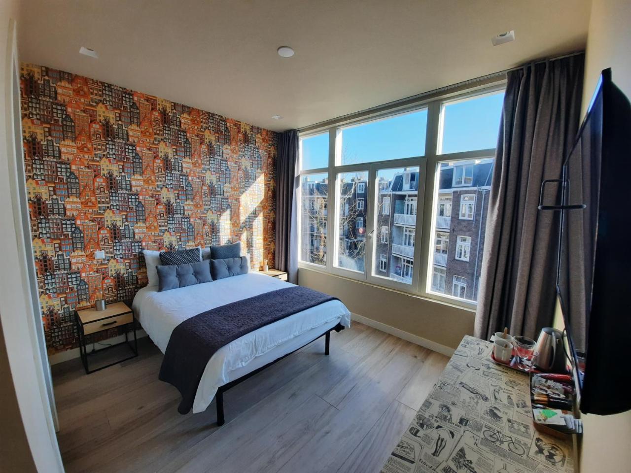 Roomwest (Adults Only)