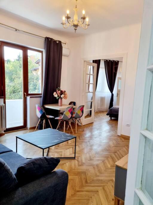 Cozy Apartment Near City Center
