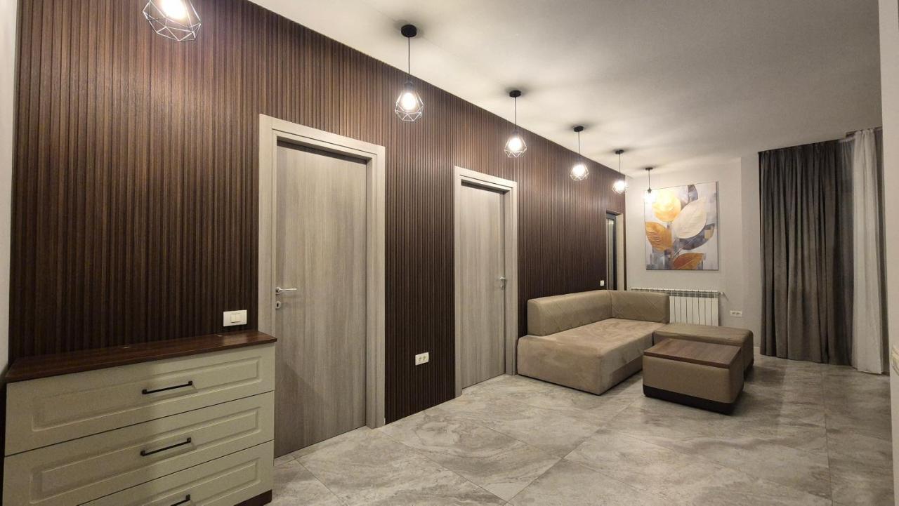Apartamente Sisi