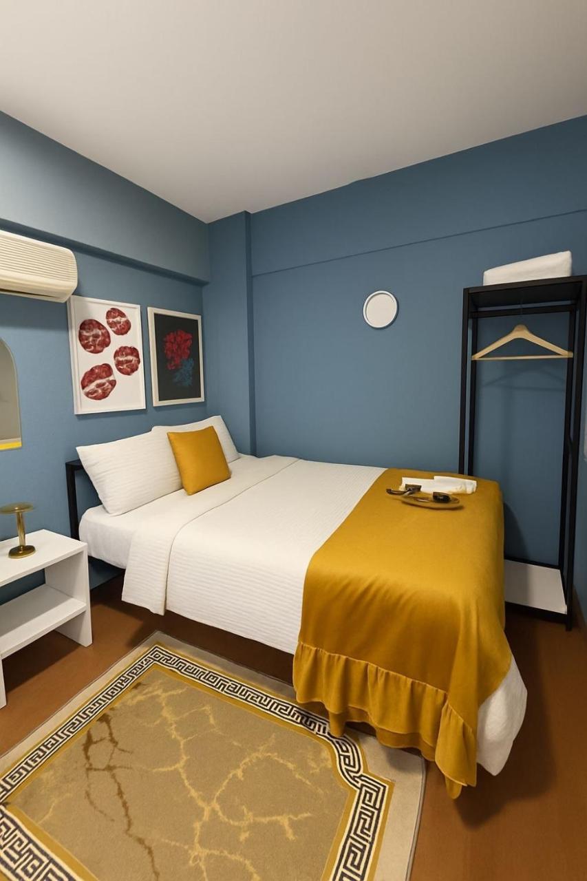 Studio with An Excellent Location in Taksim (Adults Only)