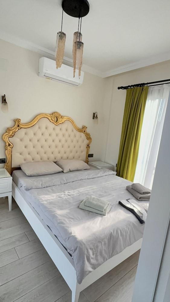 Paradise Hotel Alacati