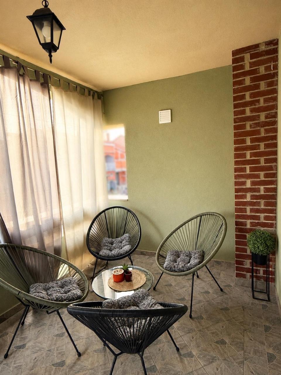 Apartment Cherti