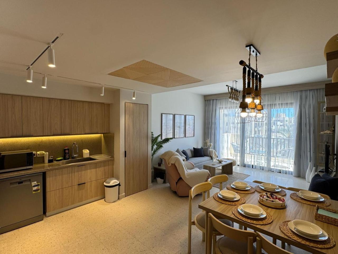 El Gouna Fanadir Marina 2-Bedroom Sleeps 4-6 Persons