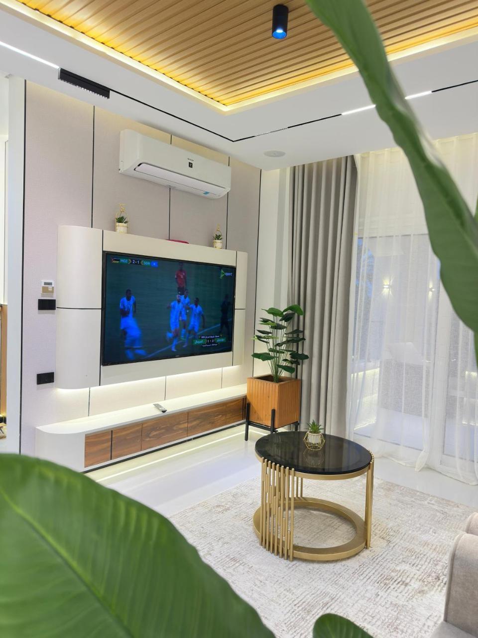Luxury Stay To Remember 5 Bedroom Rental in Marina 5 ج4