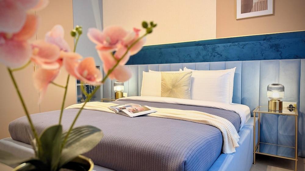 Stylish Apartments In North Bucharest