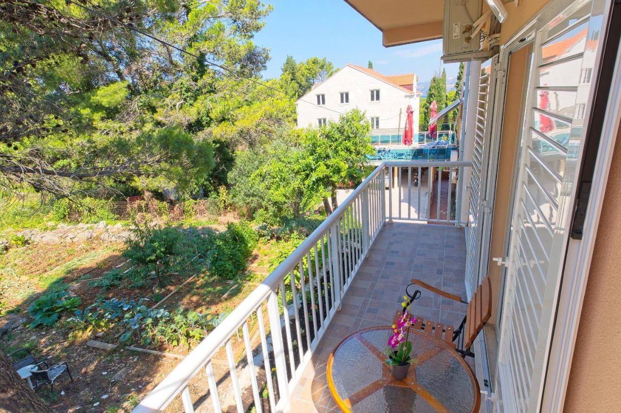 Apartment Paradiso