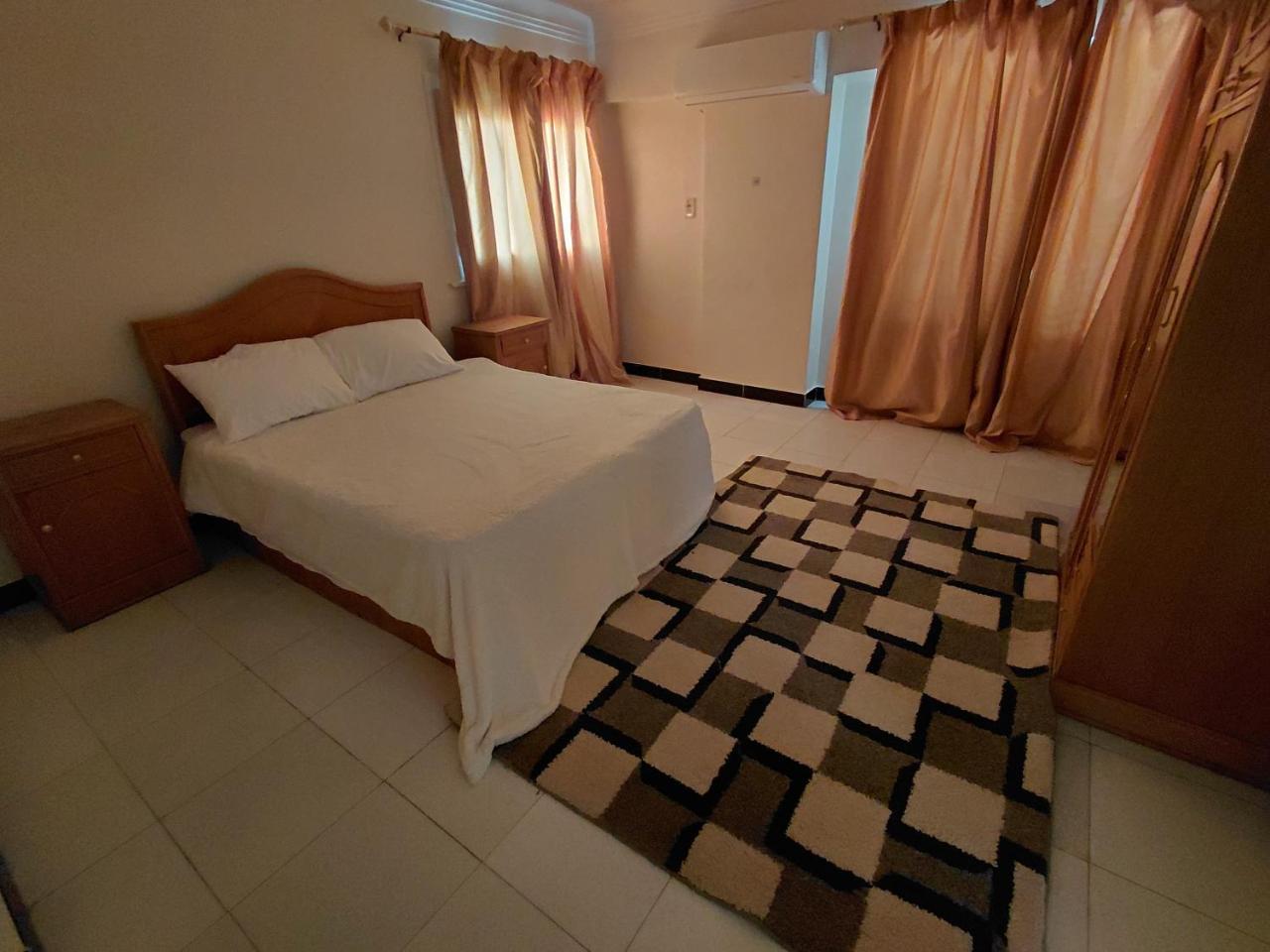 Single Room, Close To 233 St And Victoria Square