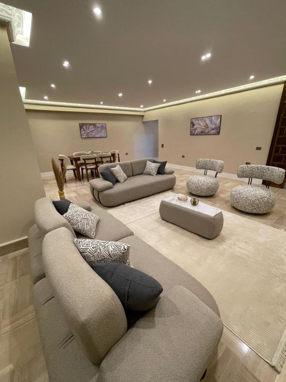 Holiday Home Zamalek 3br 03