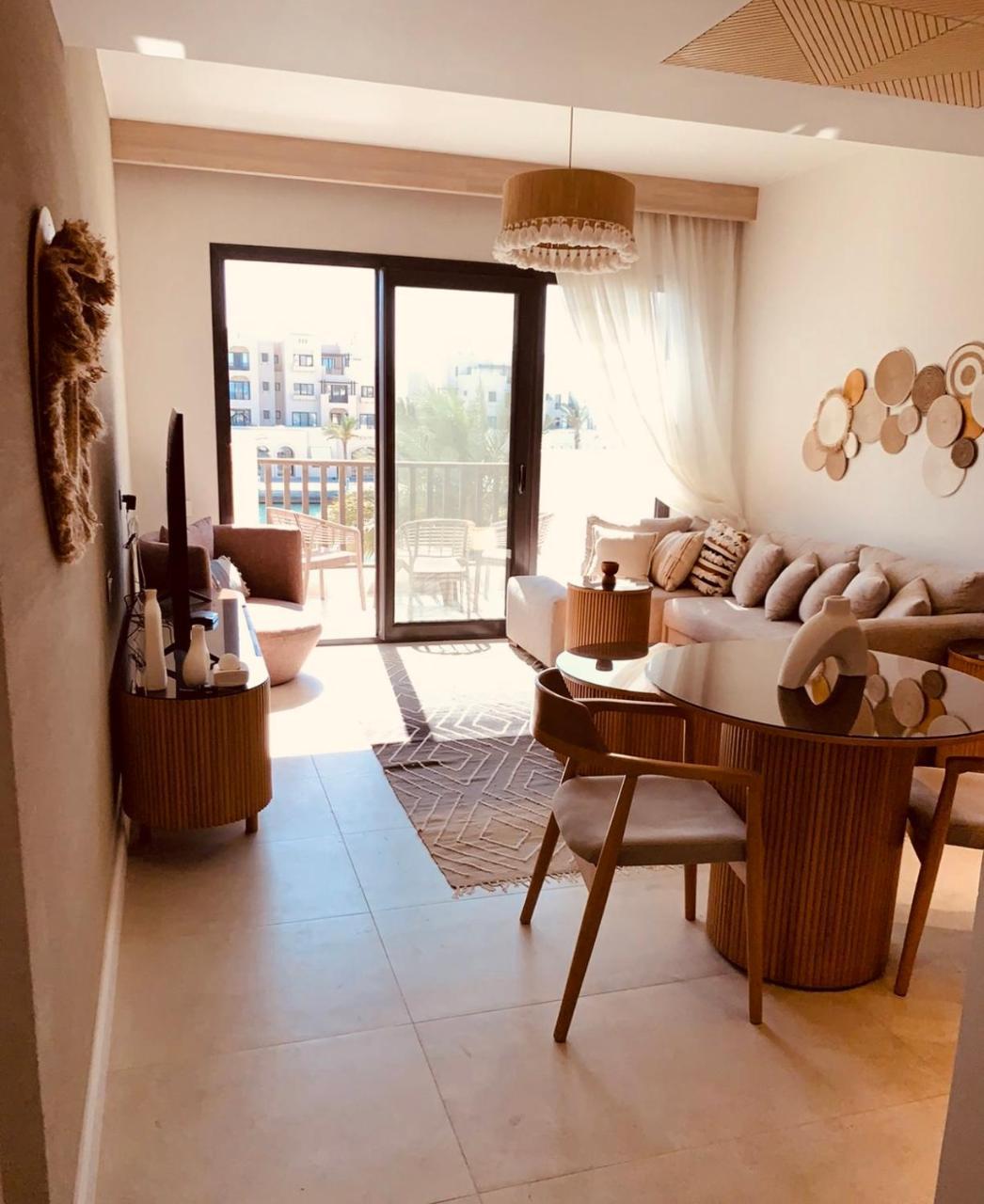 New Apartment Overlooking the Marina in Elgouna