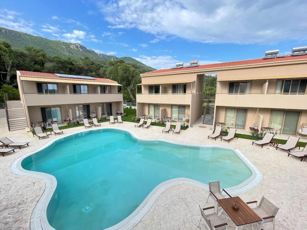 Scarabeo Suites Villas