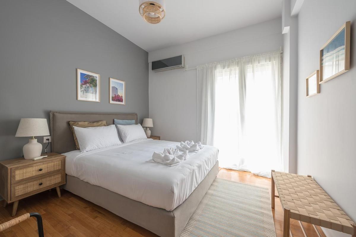 Zen Palm, Exarchia