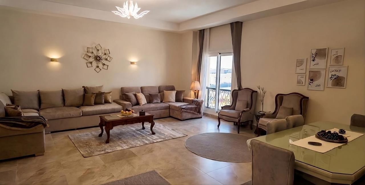 Premium Three Bedrooms Apartment Lagoon View